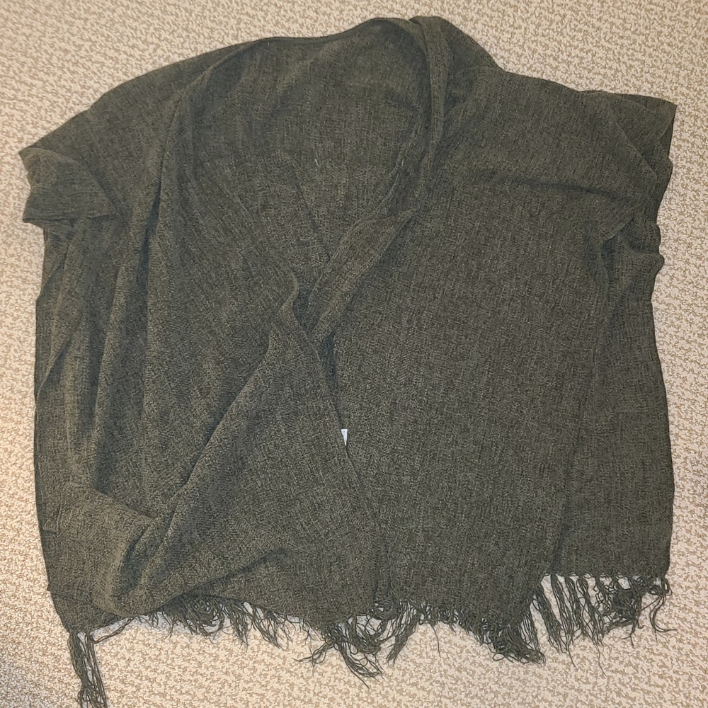 Womens shawl/wrap